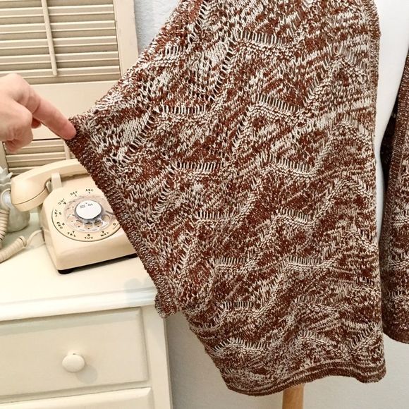 B & G Brand Variegated Brown & Cream Batwing Knit Open Front Sweater, Me… - Picture 4 of 8